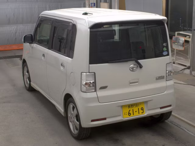 DAIHATSU MOVE CONTE