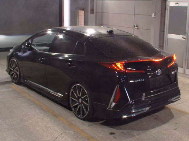 TOYOTA PRIUS PHV