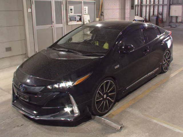 TOYOTA PRIUS PHV