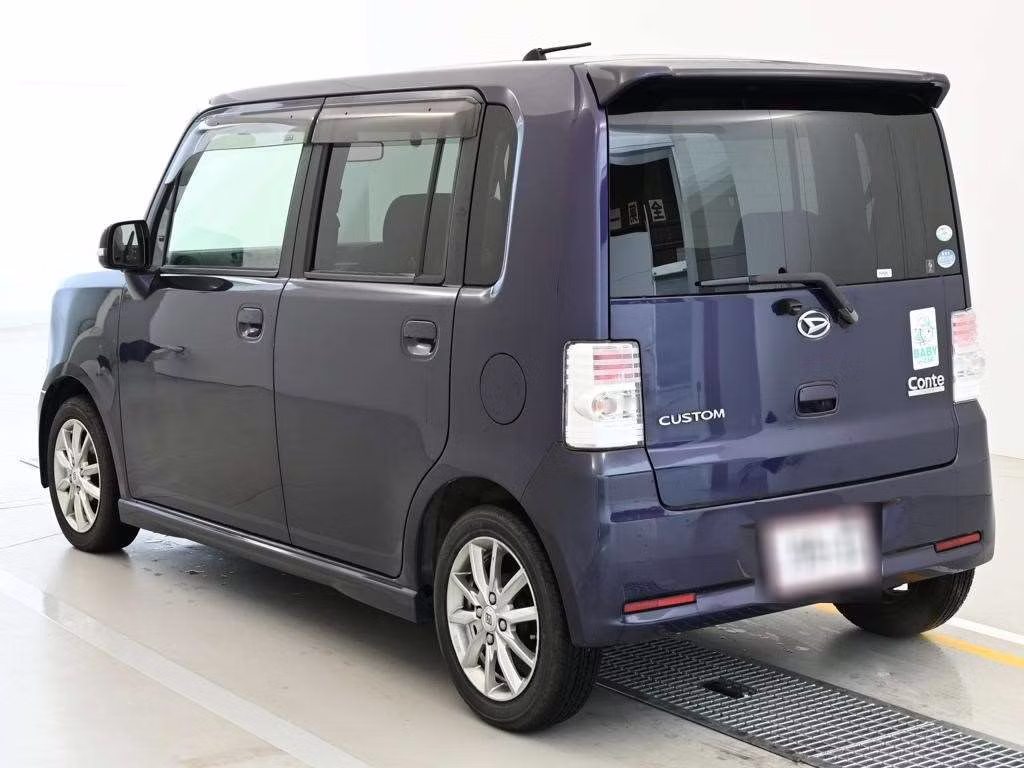 DAIHATSU MOVE CONTE