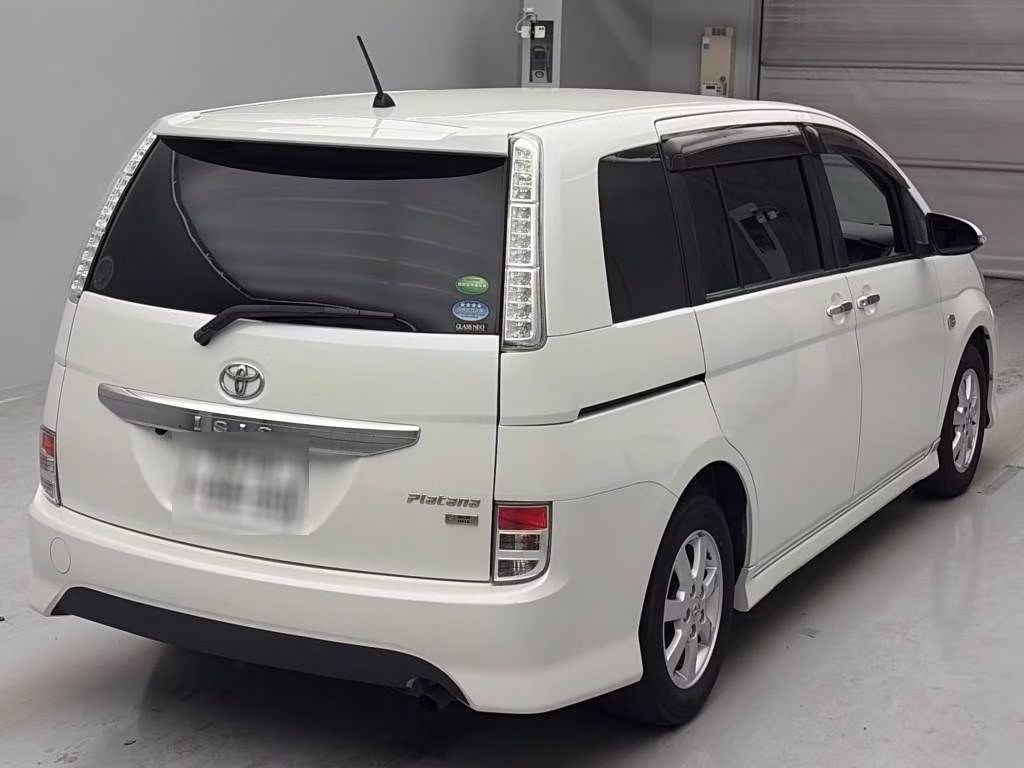 TOYOTA ISIS