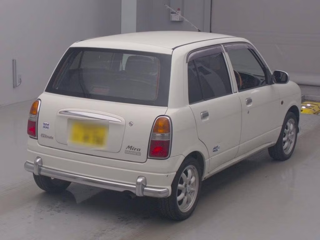 DAIHATSU MIRA GINO