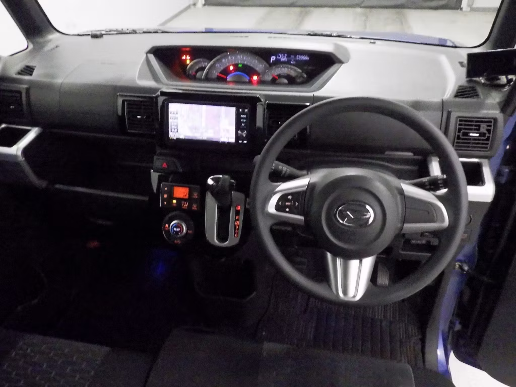 DAIHATSU WAKE