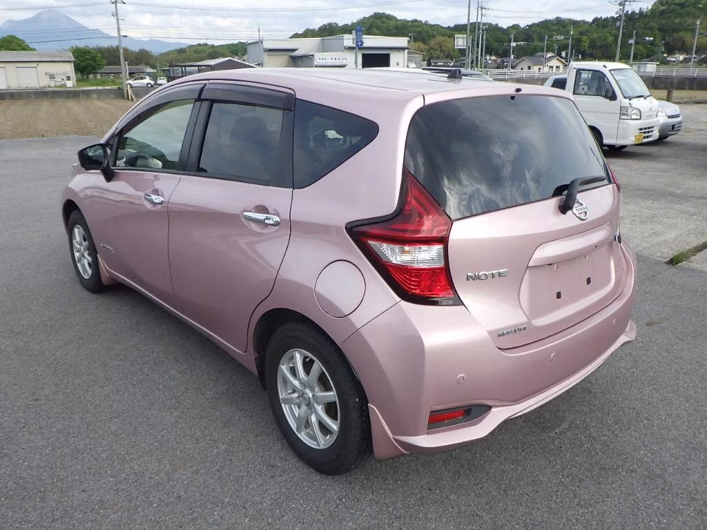 NISSAN NOTE