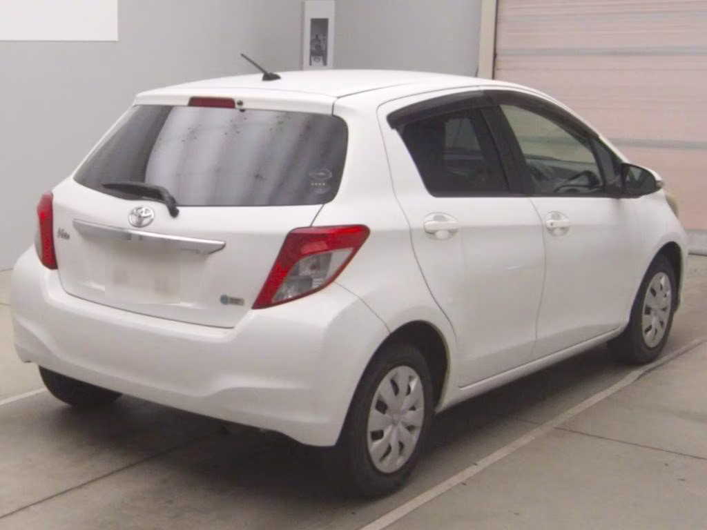 TOYOTA VITZ
