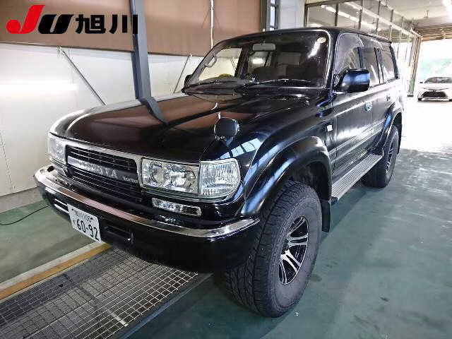TOYOTA LAND CRUISER