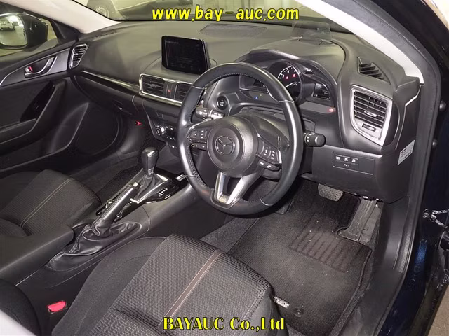 MAZDA AXELA
