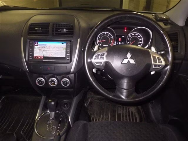 MITSUBISHI RVR