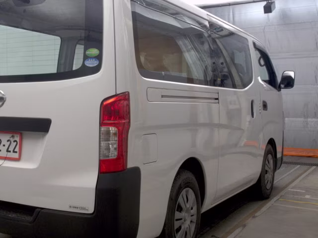 NISSAN NV350 CARAVAN