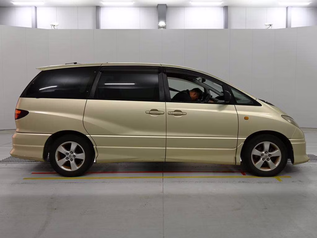 TOYOTA ESTIMA