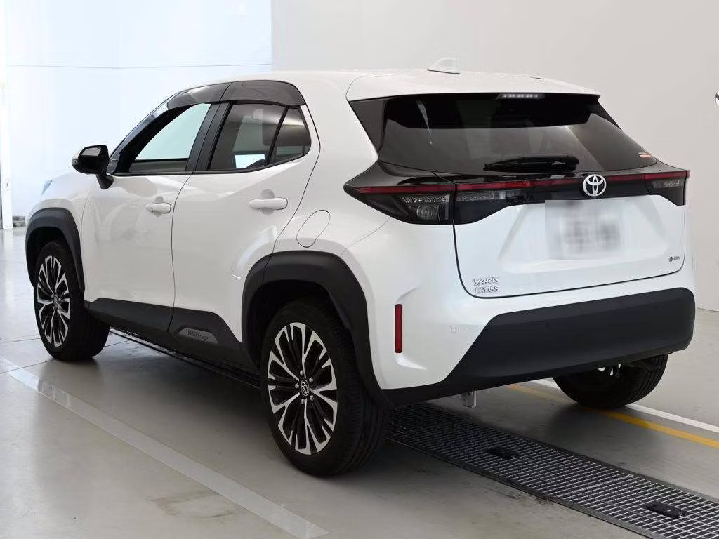 TOYOTA YARIS CROSS