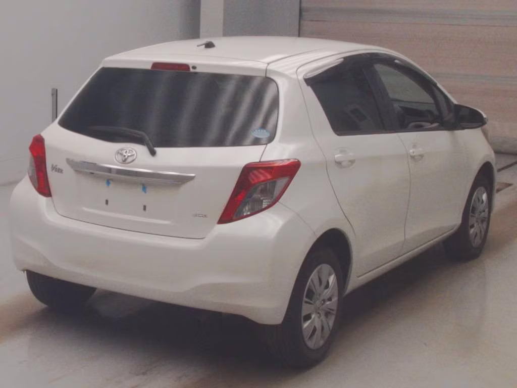 TOYOTA VITZ