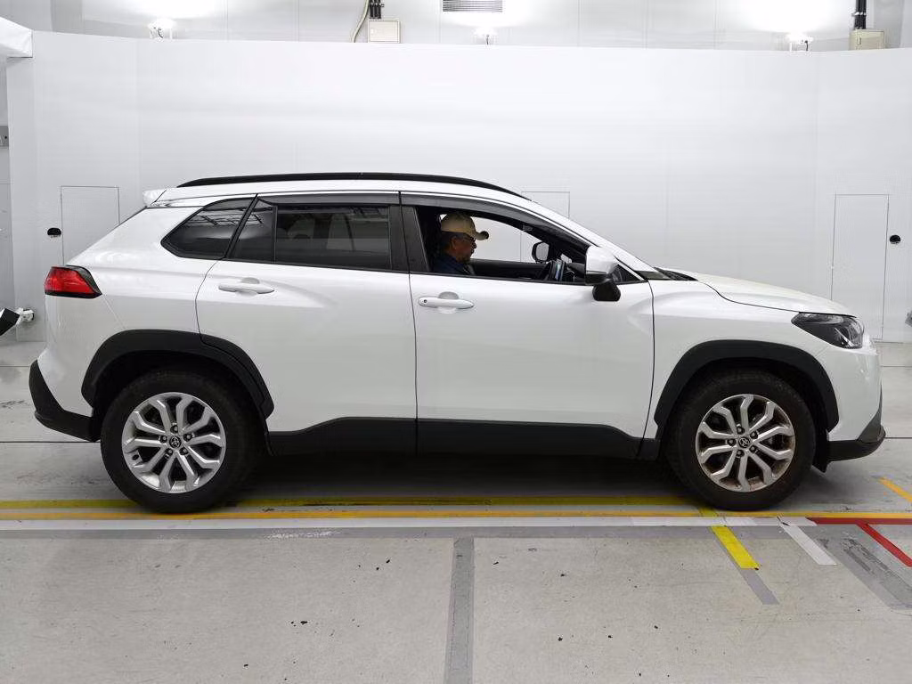 TOYOTA COROLLA CROSS