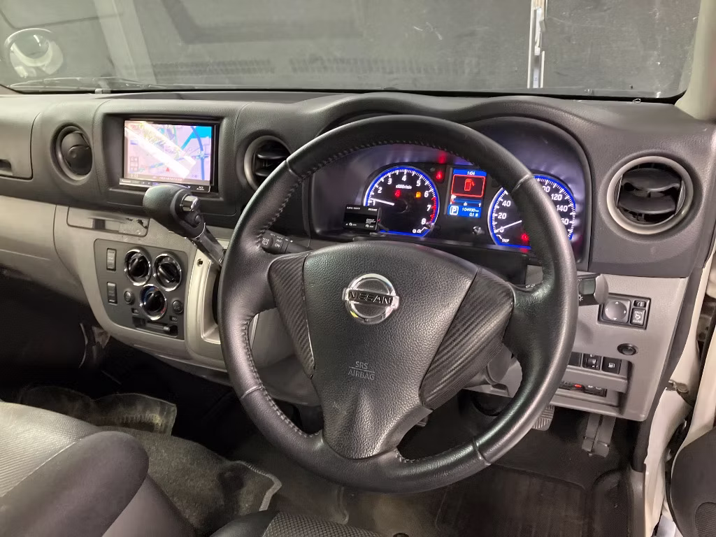 NISSAN NV350 CARAVAN