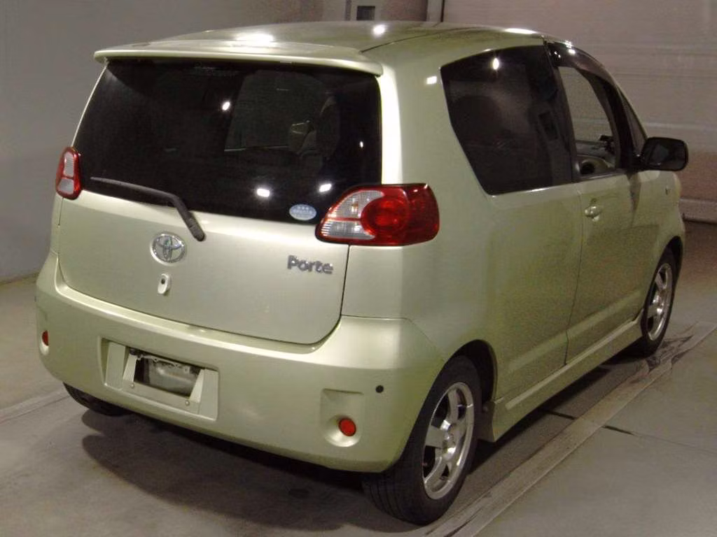 TOYOTA PORTE