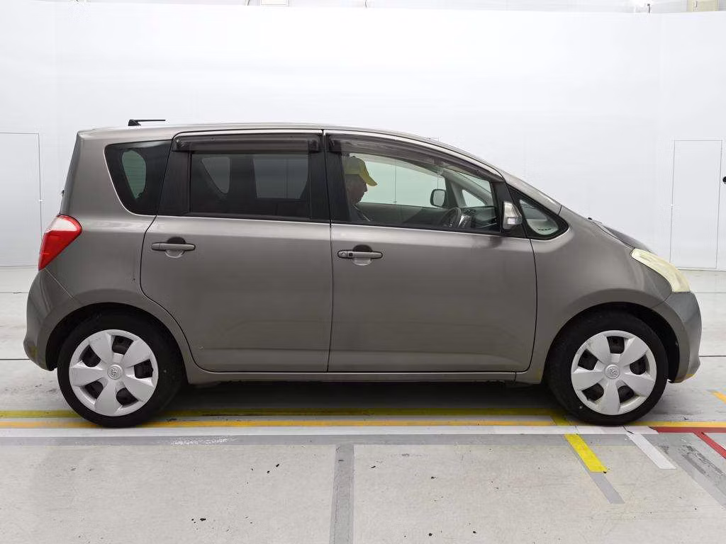 TOYOTA RACTIS