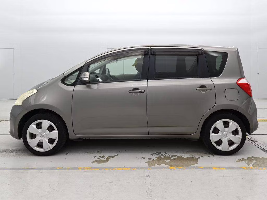 TOYOTA RACTIS