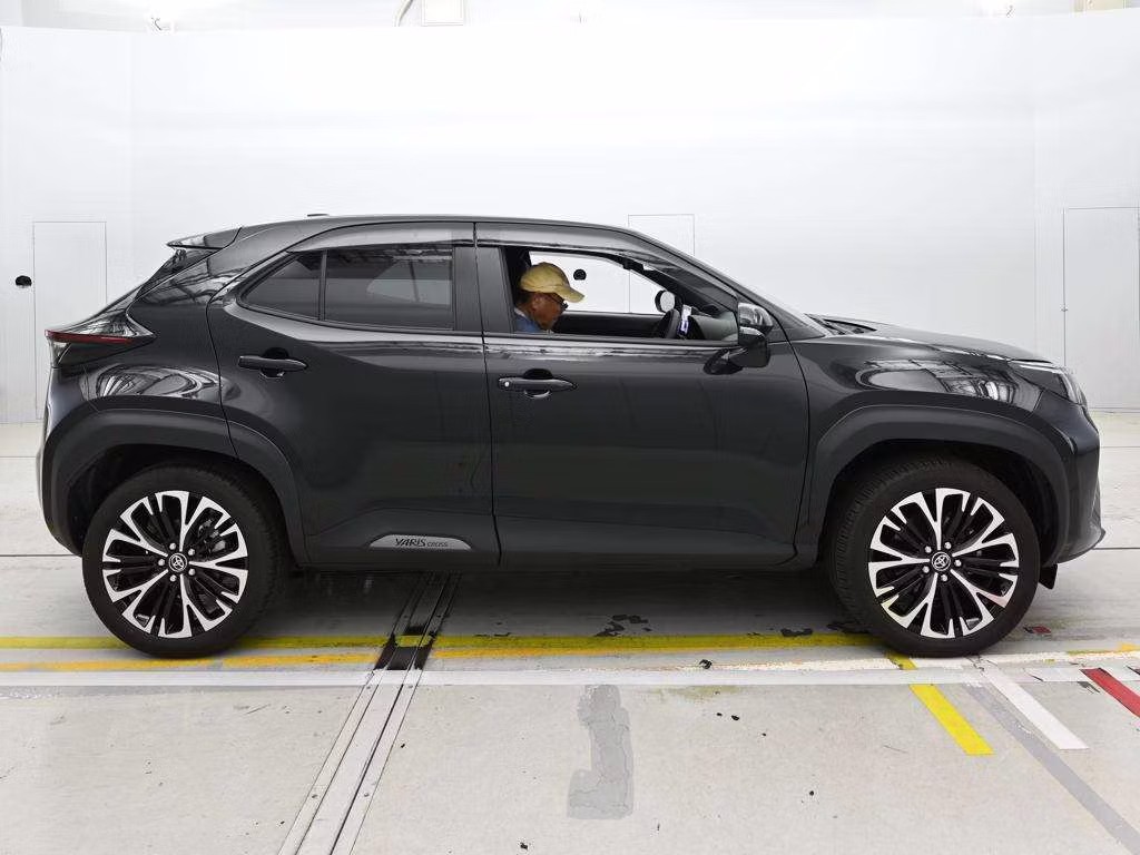 TOYOTA YARIS CROSS