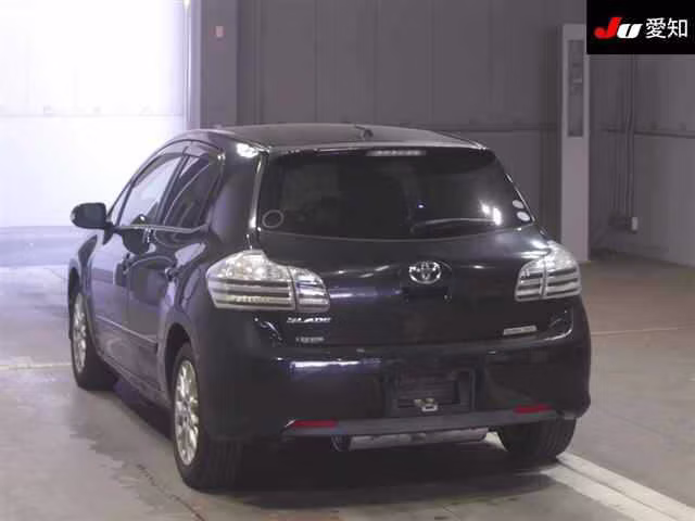 TOYOTA BLADE