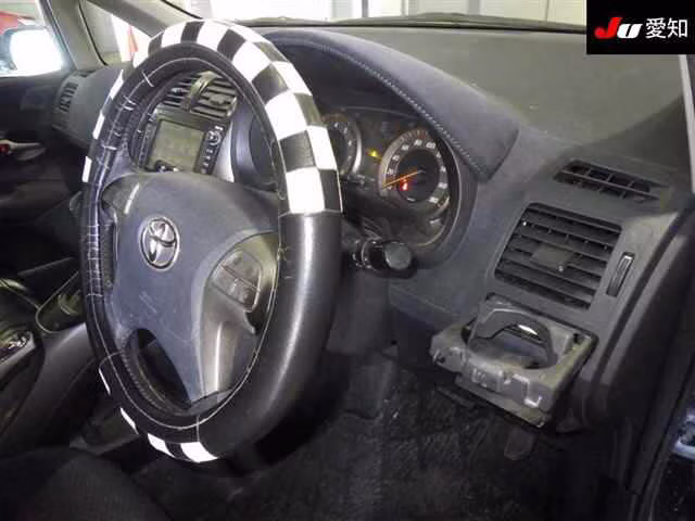 TOYOTA BLADE