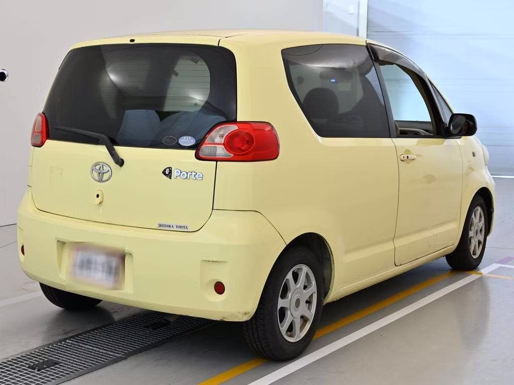 TOYOTA PORTE