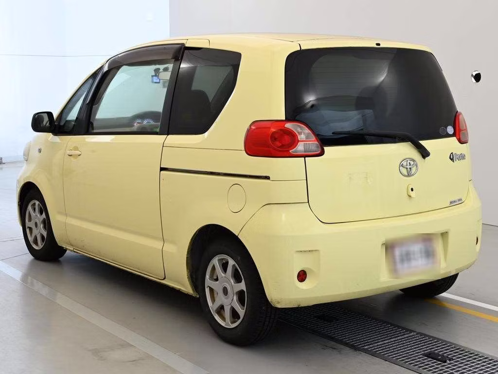 TOYOTA PORTE