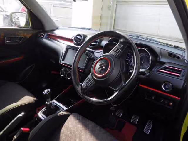 SUZUKI SWIFT
