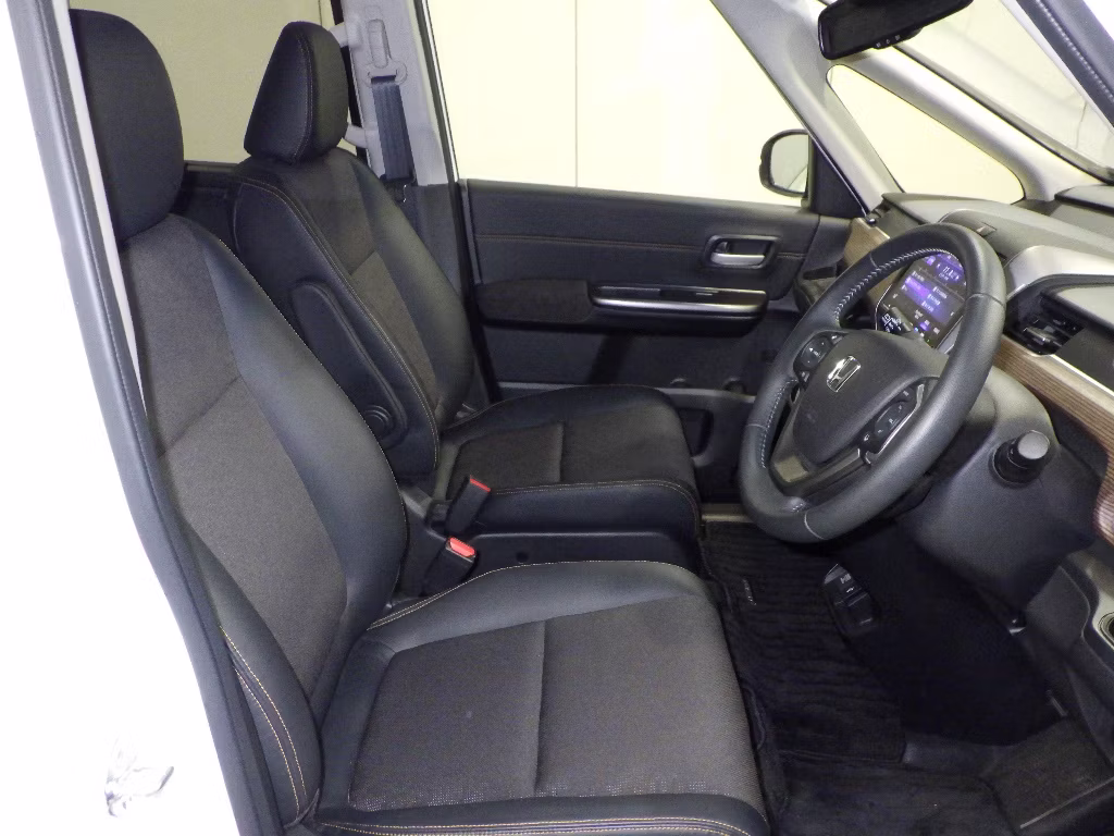 HONDA FREED+
