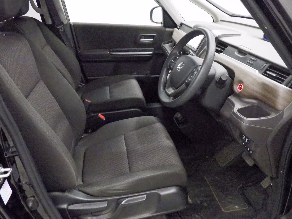 HONDA FREED+