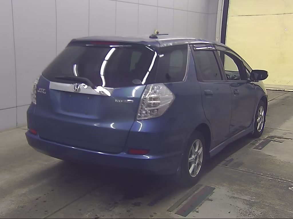 HONDA FIT SHUTTLE