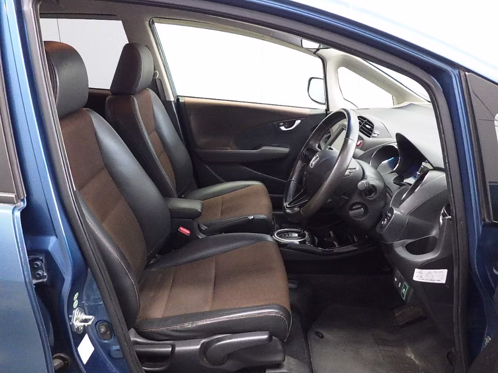 HONDA FIT SHUTTLE