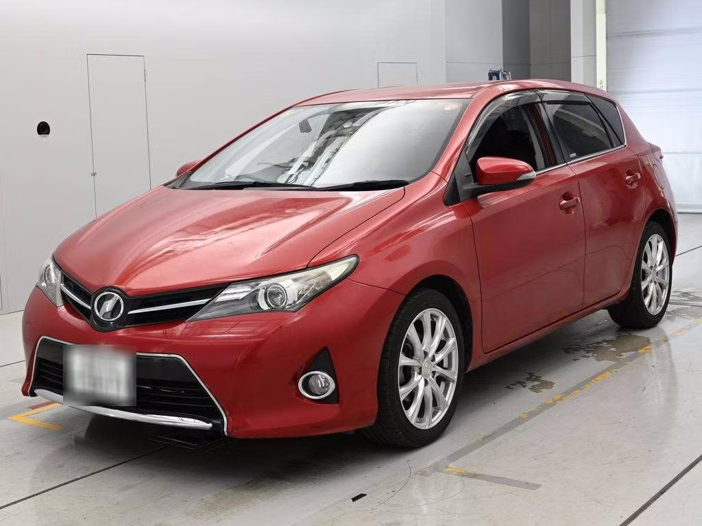 TOYOTA AURIS