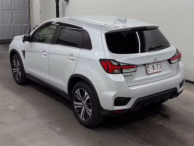 MITSUBISHI RVR