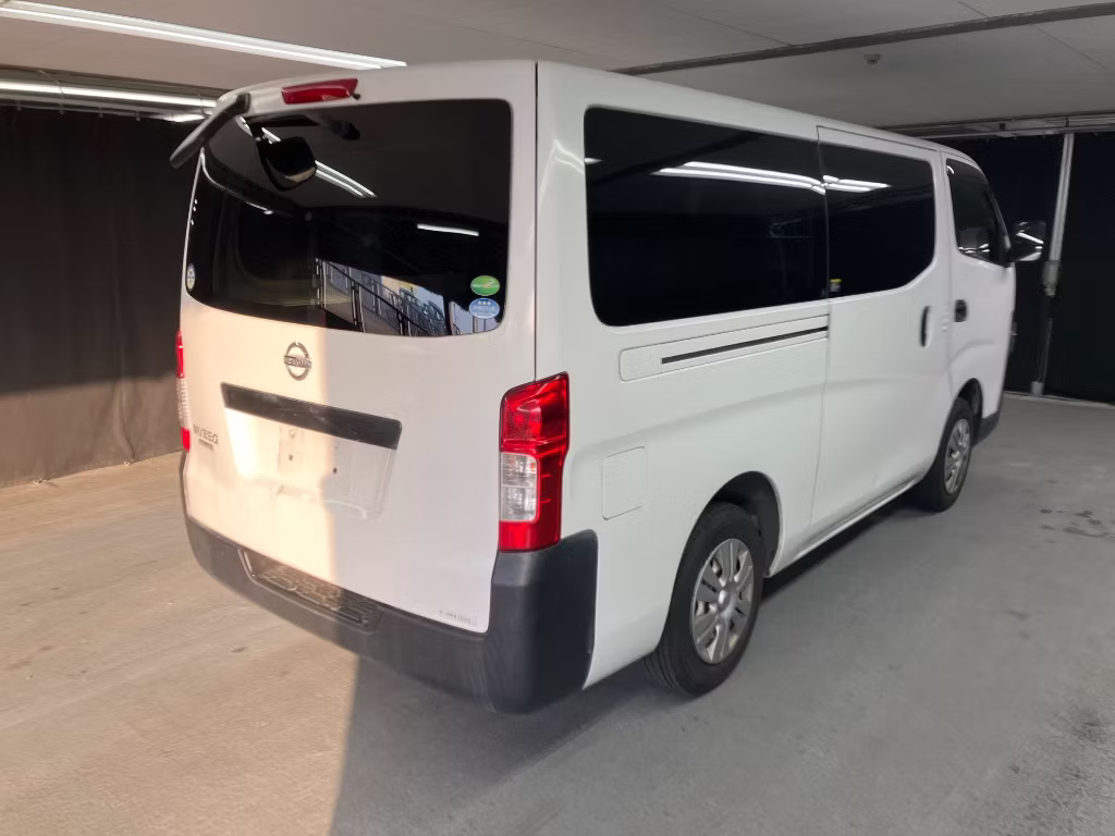 NISSAN NV350 CARAVAN