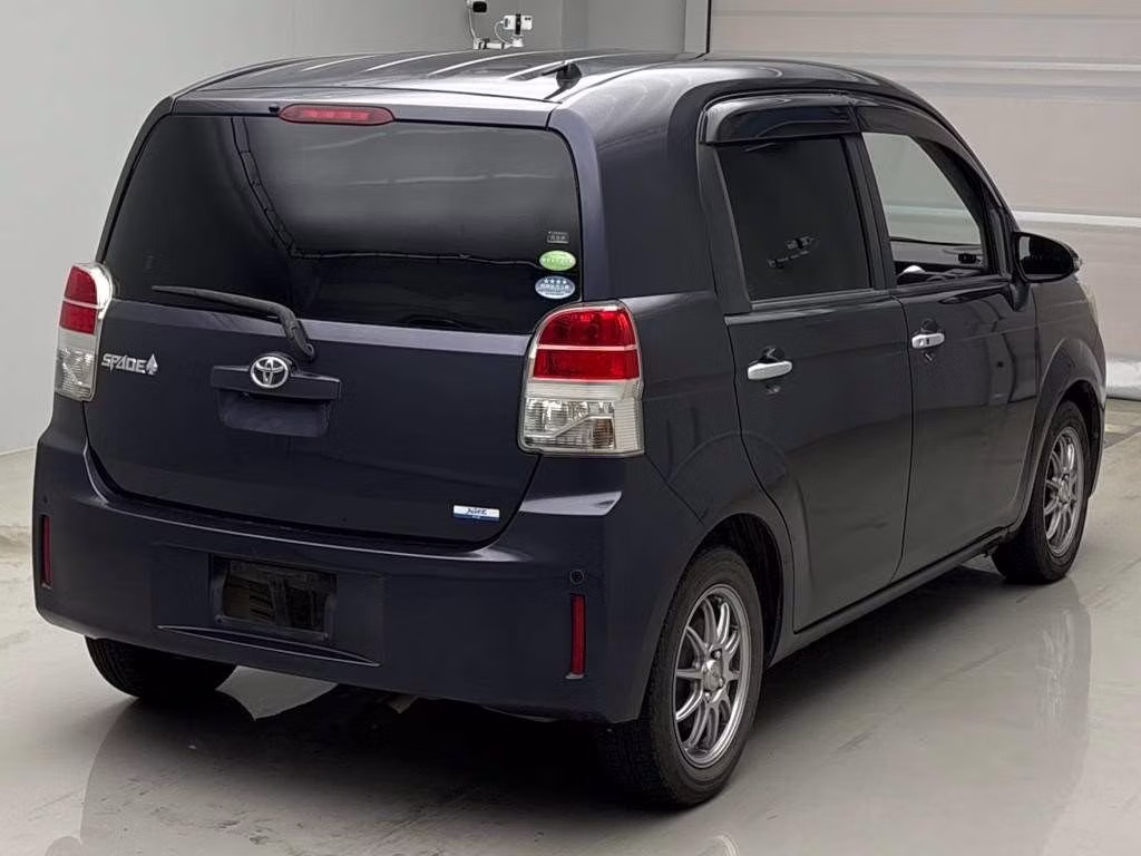 TOYOTA SPADE