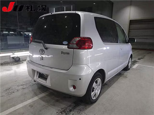 TOYOTA PORTE