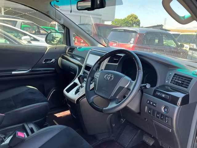 TOYOTA VELLFIRE