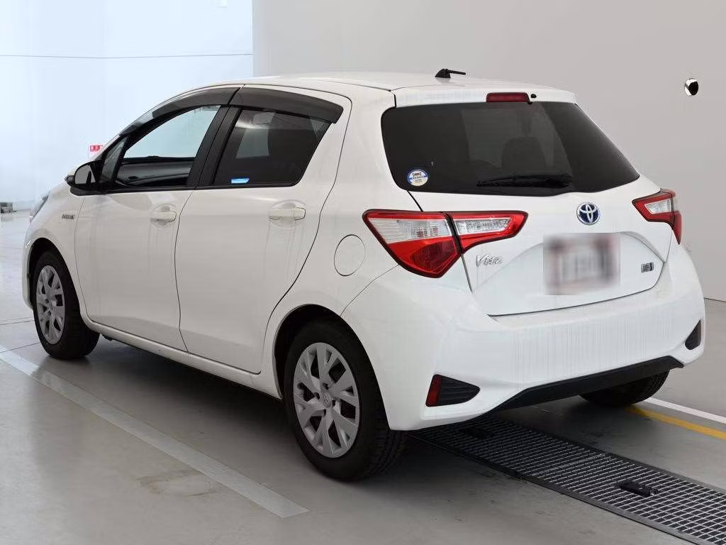 TOYOTA VITZ
