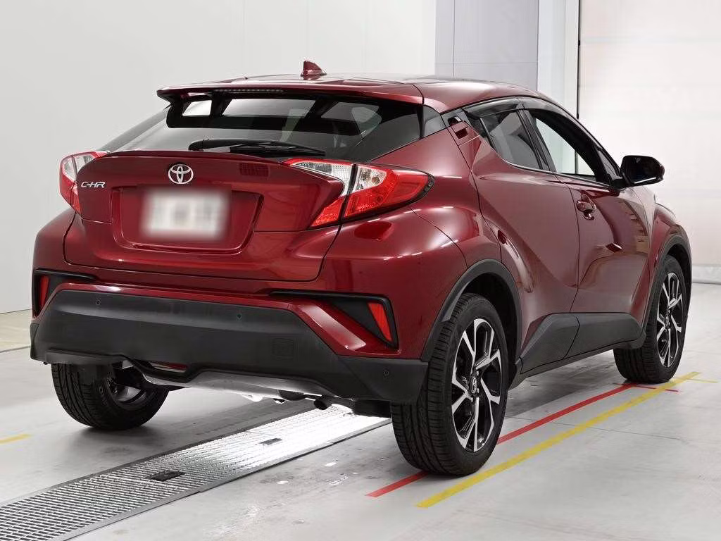 TOYOTA C-HR