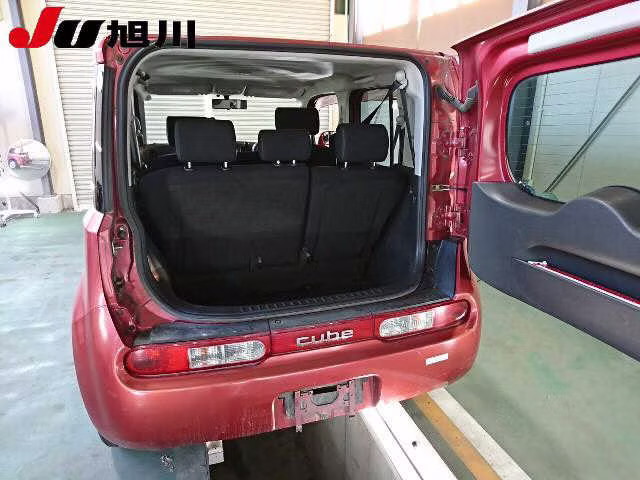 NISSAN CUBE