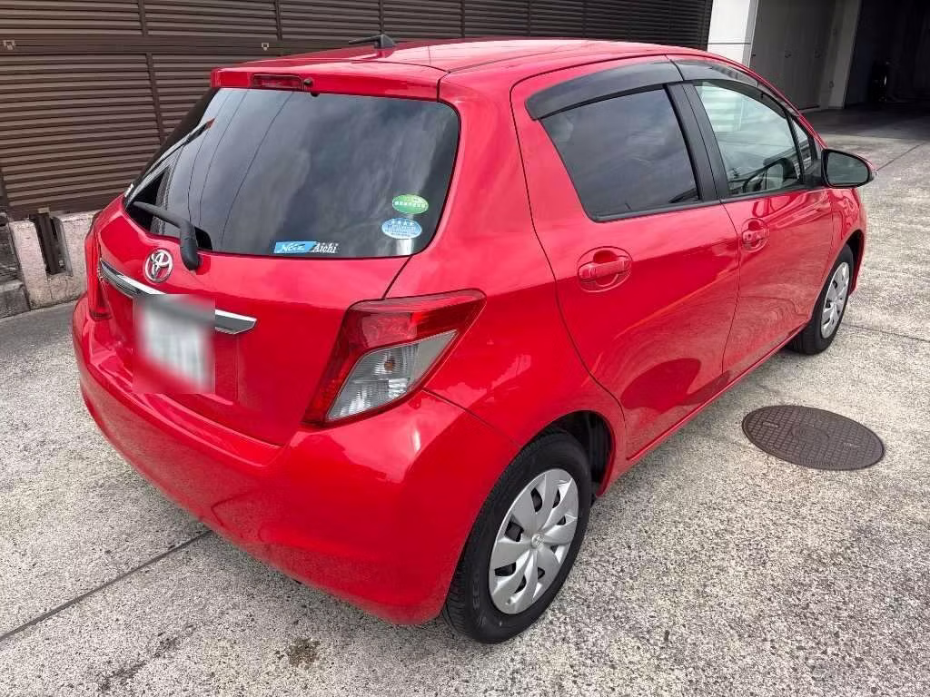 TOYOTA VITZ