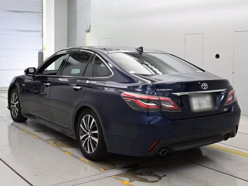 TOYOTA CROWN
