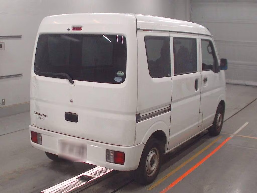 MITSUBISHI MINICAB