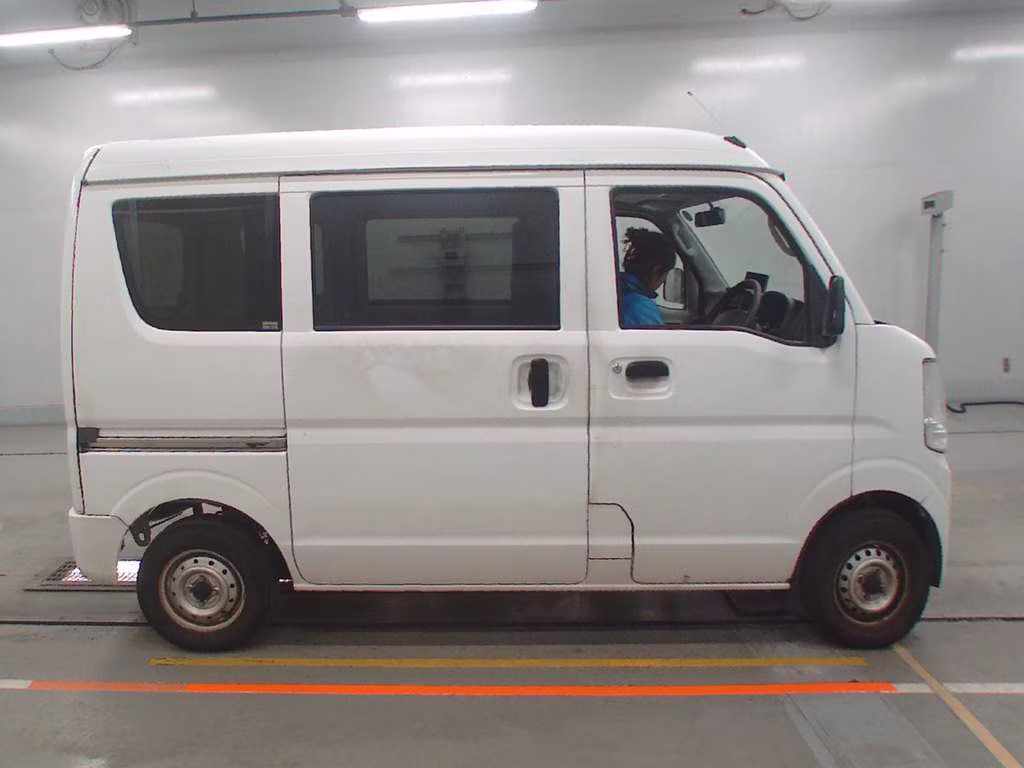 MITSUBISHI MINICAB