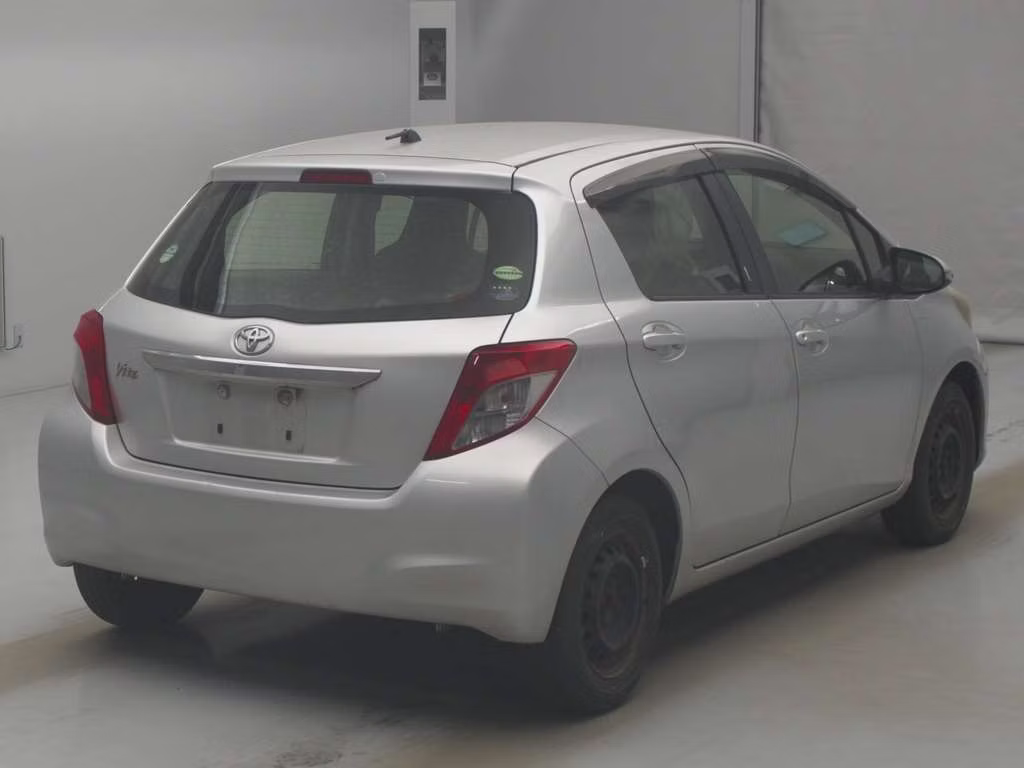 TOYOTA VITZ