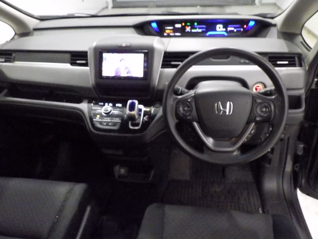 HONDA FREED+