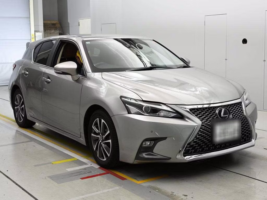 LEXUS CT200H