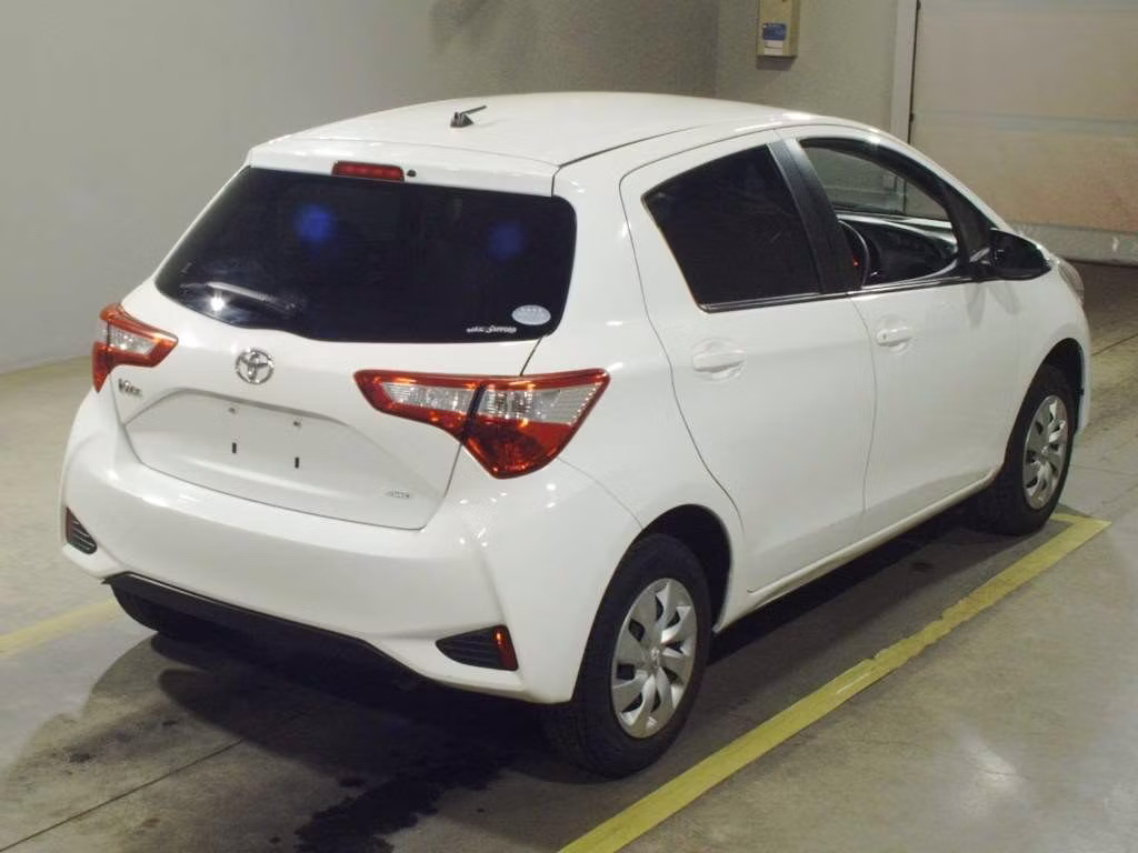TOYOTA VITZ