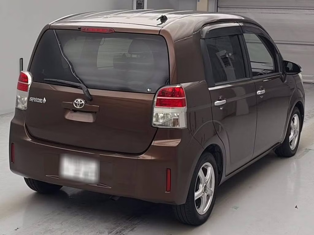 TOYOTA SPADE