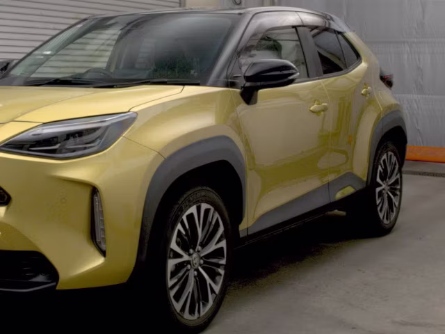 TOYOTA YARIS CROSS